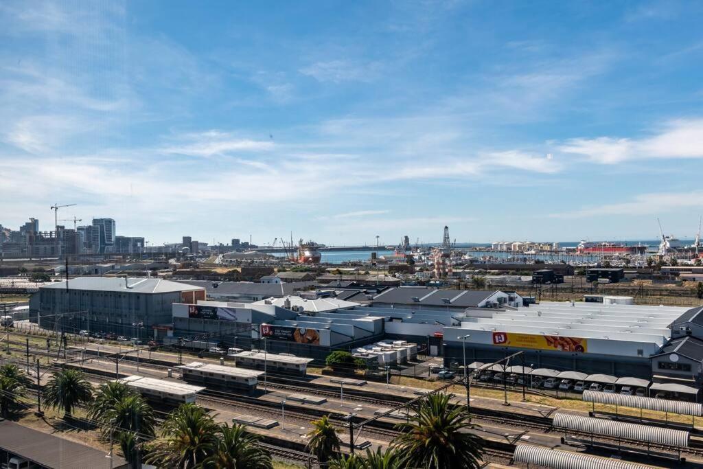 Wex836 - 8th Floor With Parking, Pool & Gym *