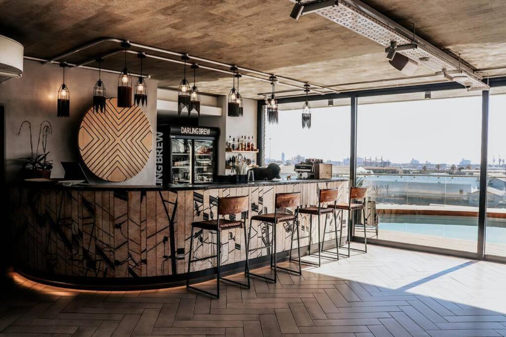 Wex836 - 8th Floor With Parking, Pool & Gym *